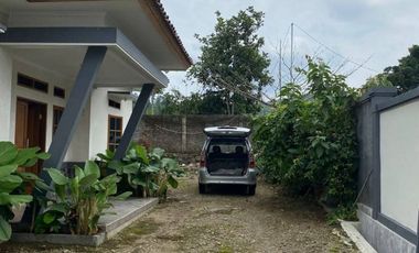 Villa Asri Plus Kolam Ikan View Pegunungan di Kiarapedes Purwakarta