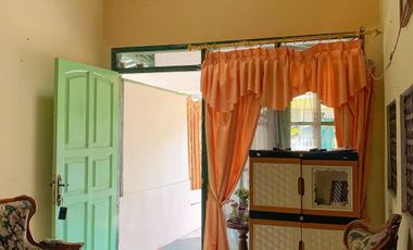 Rumah dan kos-kosan di Kekalik dekat Unram