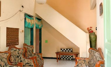 Rumah dan kos-kosan di Kekalik dekat Unram