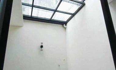 RUMAH MEWAH SIAP HUNI SAWOJAJAR