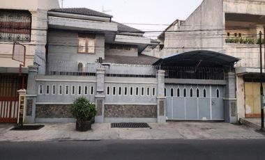 Rumah Bagus 2 Lantai  Timuran Tengah Kota Solo Dekat RS PKU (ED)