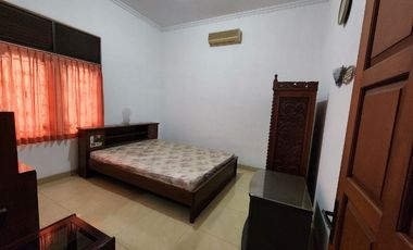 Rumah Bagus 2 Lantai  Timuran Tengah Kota Solo Dekat RS PKU (ED)