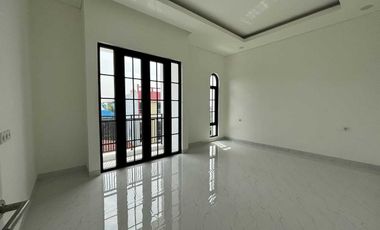 DIJUAL RUMAH MEWAH TAMAN KENTEN PALEMBANG – Rumah Baru Full Granit