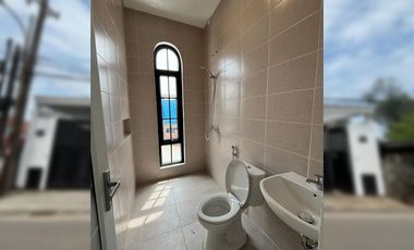 DIJUAL RUMAH MEWAH TAMAN KENTEN PALEMBANG – Rumah Baru Full Granit