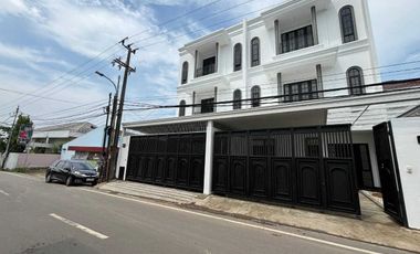 DIJUAL RUMAH MEWAH TAMAN KENTEN PALEMBANG – Rumah Baru Full Granit