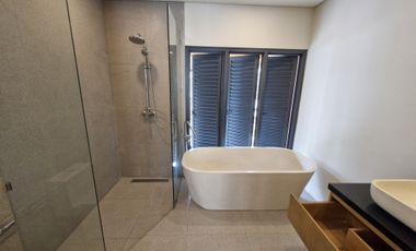 VILLA MODERN DALAM KOMPLEKS DI JIMBARAN DEKAT AYANA