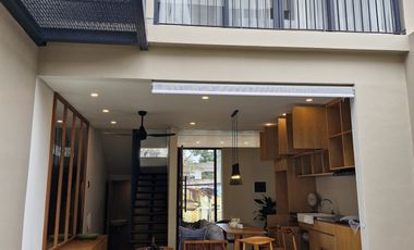 VILLA MODERN DALAM KOMPLEKS DI JIMBARAN DEKAT AYANA