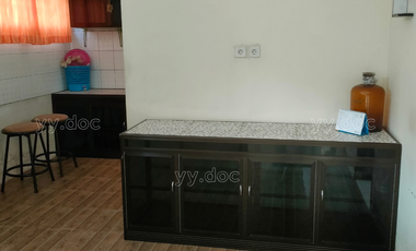 Dijual Rumah Furnished Siap Huni Posisi Hook Tanah Luas