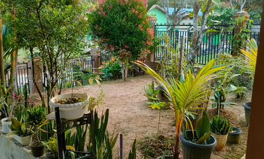 Dijual Rumah Furnished Siap Huni Posisi Hook Tanah Luas