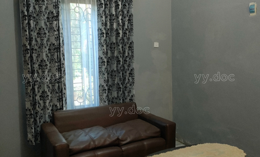 Dijual Rumah Furnished Siap Huni Posisi Hook Tanah Luas