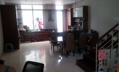 Dijual Rumah Residence 28 4 lantai Kedoya Kebon Jeruk Jakarta Barat
