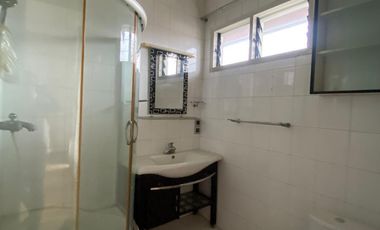 Dijual Rumah 3 lantai di Setraduta