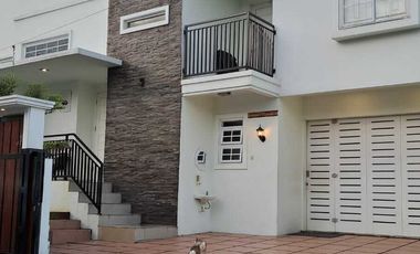 RUMAH MEWAH 2 LANTAI DIJUAL MURAH