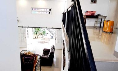 RUMAH MEWAH 2 LANTAI DIJUAL MURAH