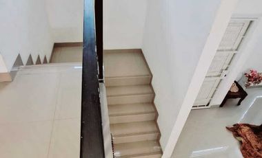 RUMAH MEWAH 2 LANTAI DIJUAL MURAH
