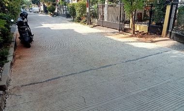 Rumah di Sewakan di Komplek Permata Timur Curug dekat  ke Kalimalang .