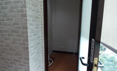 OFFICE SEMI FURNISH DI SEWAKAN DI PLAZA SIMATUPANG
