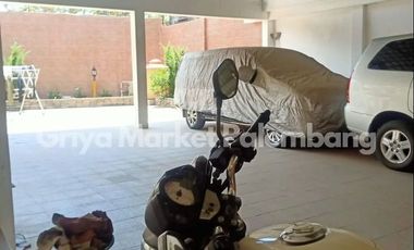 Dijual Rumah Luas di Kambang Iwak Palembang pusat kota