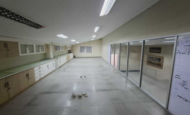 Dijual Cepat Gudang KBC Kamal Business Center Luas 397 M2