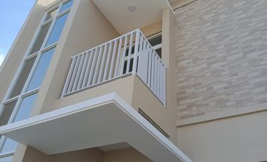 Promo Rumah Gentan Solo Aesthetic 2 Lantai SHM Ready