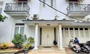 Rumah Mewah dlm Komplek Elit Dekat Masjid di Cipete Jakarta Selatan