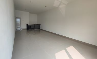 Ruko 2 LT Siap Huni Pinggir Jalan Raya FREE DP 10 Menit Tol Cimanggis