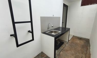 Ruko 2 LT Siap Huni Pinggir Jalan Raya FREE DP 10 Menit Tol Cimanggis