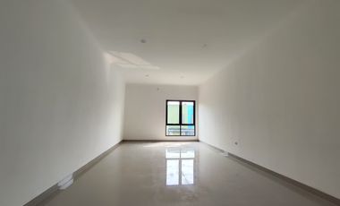 Ruko 2 LT Siap Huni Pinggir Jalan Raya FREE DP 10 Menit Tol Cimanggis