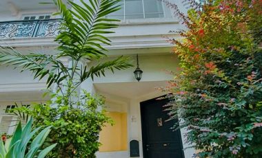 Rumah Klasik Mewah di Cluster dkt Stasiun MRT ada Pool, Cipete, Jaksel