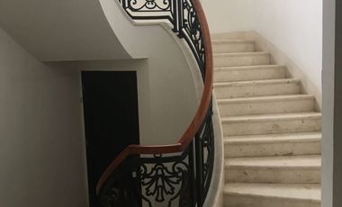 Rumah Klasik Mewah di Cluster dkt Stasiun MRT ada Pool, Cipete, Jaksel