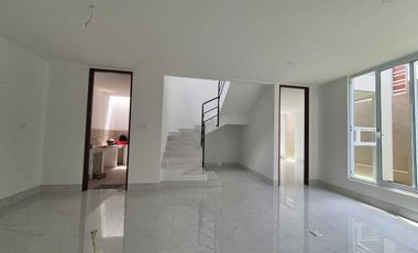 Dijual Rumah Baru Design Mewah Setiabudi Regency Bandung