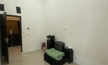 Jual cepat BU rumah bagus luas Sawahan