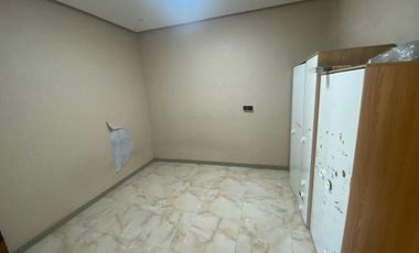 Jual cepat BU rumah bagus luas Sawahan