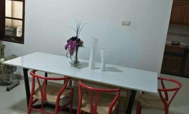 Rumah baru, 10 x 21, hdp selatan, 2 lantai, di Taman Semanan Indah