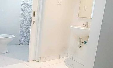 Dijual Rumah cantik semi furnish 2 lantai minimalis di Summarecon