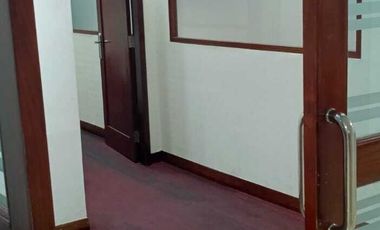 DISEWAKAN OFFICE PARTISI DI GRAHA PRATAMA