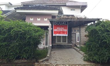 DIJUAL RUMAH HOOK VILLA GARDENIA II MASKAREBET PALEMBANG