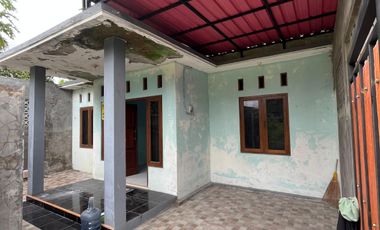 Rumah siap huni dekat jalan raya di Teras Boyolali