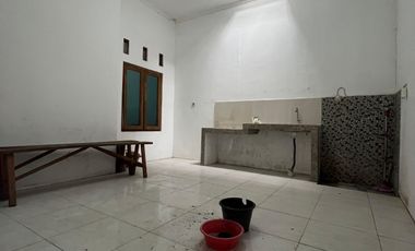 Rumah siap huni dekat jalan raya di Teras Boyolali