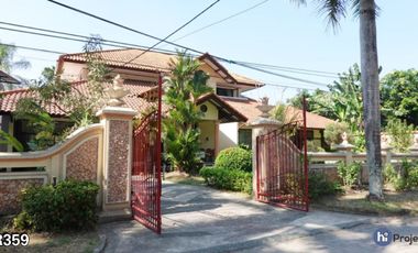 Rumah Lombok type 911/1366 M² di Senggigi Batu Layar R359