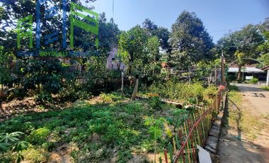 Dijual Tanah dan bangunan luas pinggir jalan aspal di Boyolali Kota