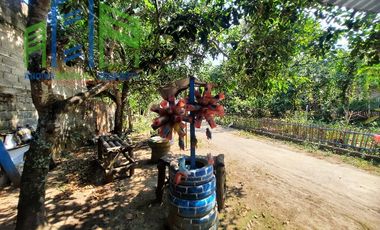 Dijual Tanah dan bangunan luas pinggir jalan aspal di Boyolali Kota