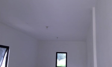 Gudang siap pakai 24x57 1356m Telukjambe Karawang