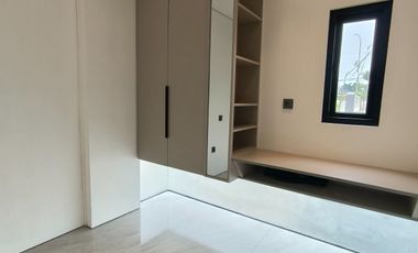 RUMAH MURAH 2 LANTAI DP 0 PINGGIR TOL