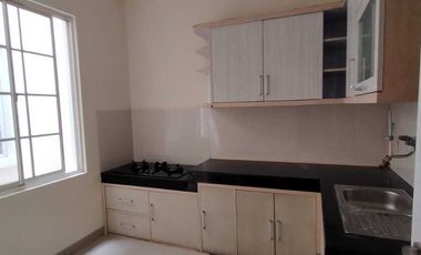 Rumah 2 Lantai Greenlake City Cluster West Europe Dekat Pintu Toll