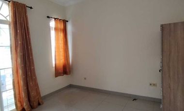 Rumah 2 Lantai Cluster West Europe Greenlake City Type 8x15 Best Price