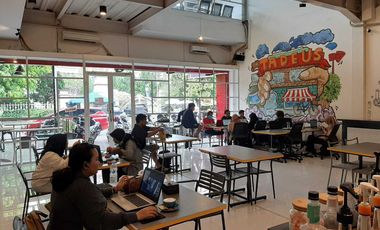 Meeting Room 75.000/pax