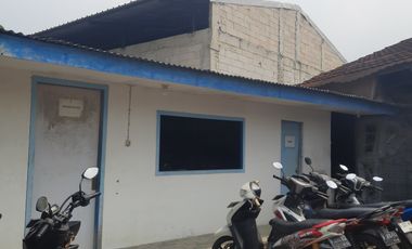 Gudah beserta Tanah dan sangat murah di Jl. Raya mustisari Bekasi Kota