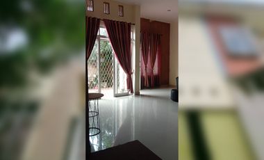 DIJUAL RUMAH 2 LANTAI FULL GRANIT PAKJO PALEMBANG