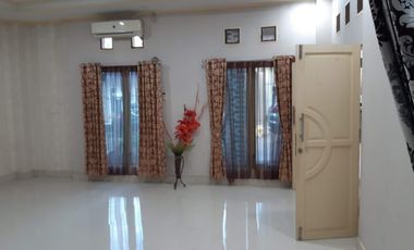 Rumah Mewah di Jln Hertasning Makassar